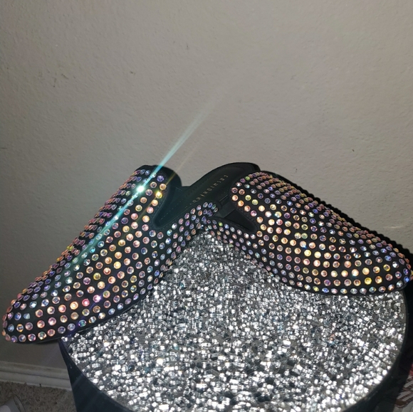 Diamond stud flat slip ons - Picture 2 of 4